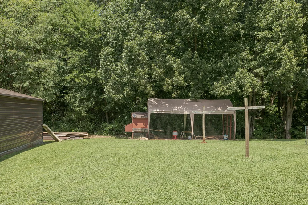1798 County Road 700 Riceville, TN 37370