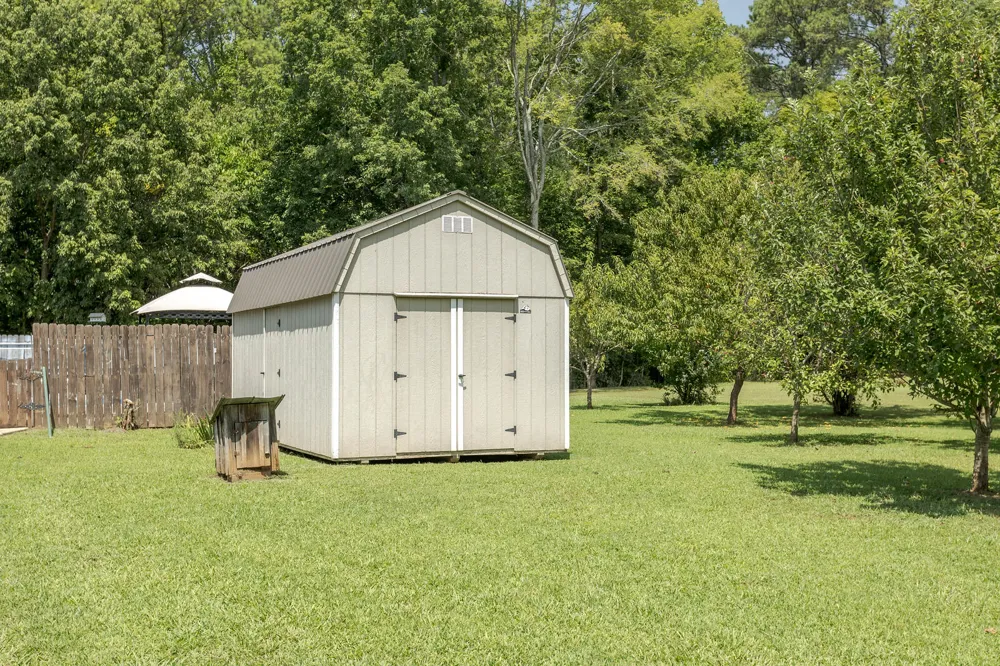 1798 County Road 700 Riceville, TN 37370