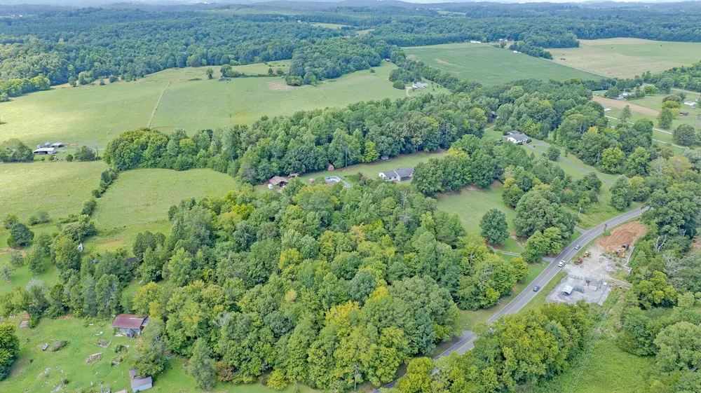 1798 County Road 700 Riceville, TN 37370