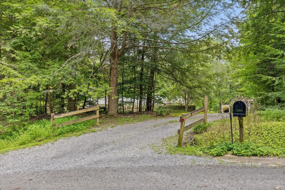 2558 Boston Branch Circle Signal Mountain, TN 37377