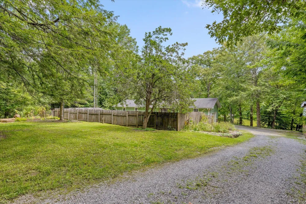 2558 Boston Branch Circle Signal Mountain, TN 37377
