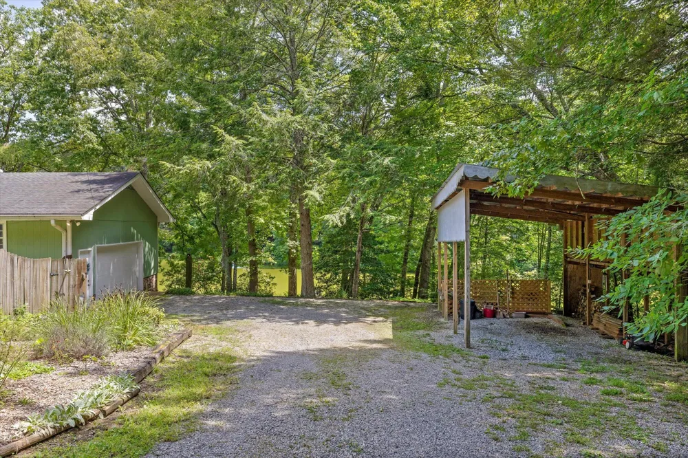 2558 Boston Branch Circle Signal Mountain, TN 37377