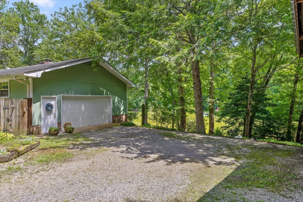 2558 Boston Branch Circle Signal Mountain, TN 37377