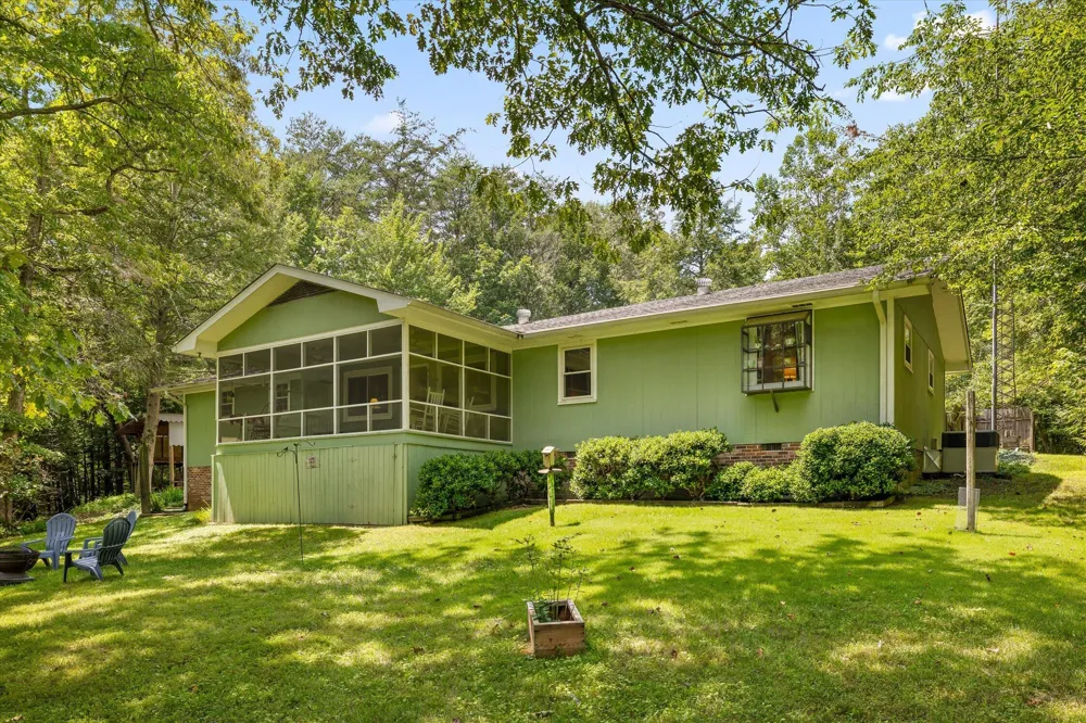 2558 Boston Branch Circle Signal Mountain, TN 37377
