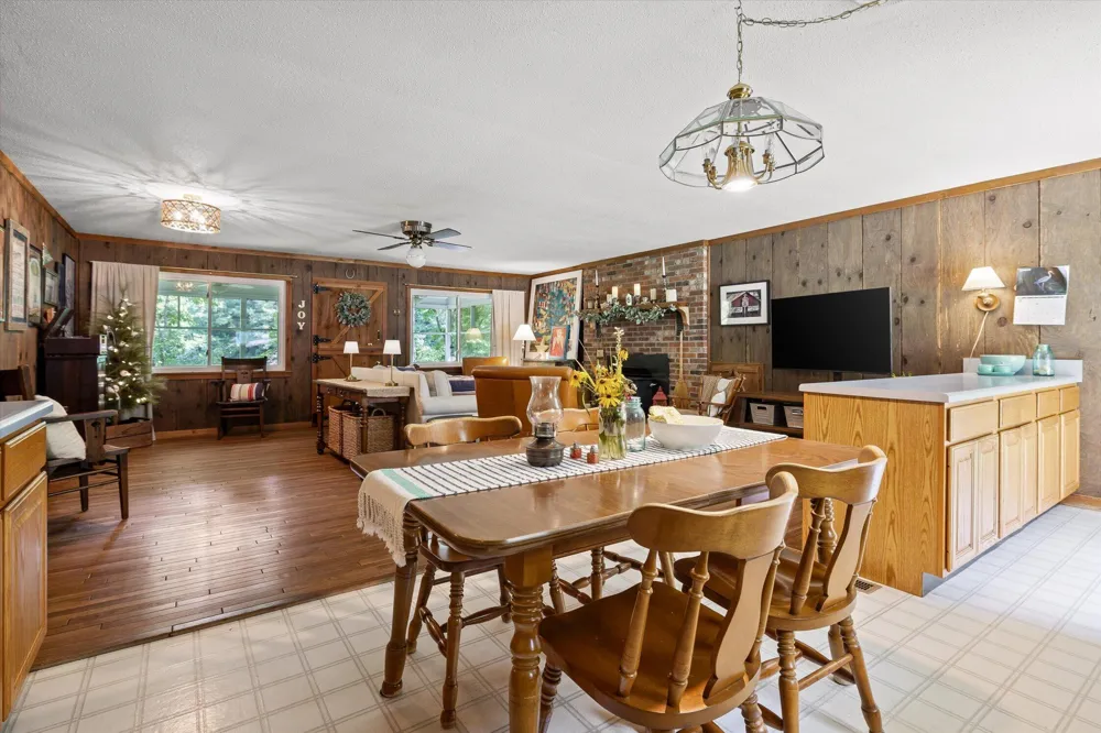 2558 Boston Branch Circle Signal Mountain, TN 37377