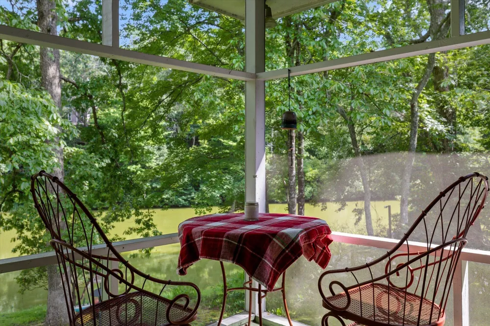 2558 Boston Branch Circle Signal Mountain, TN 37377