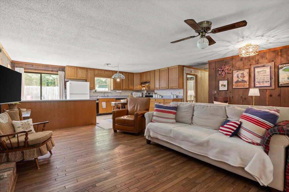 2558 Boston Branch Circle Signal Mountain, TN 37377