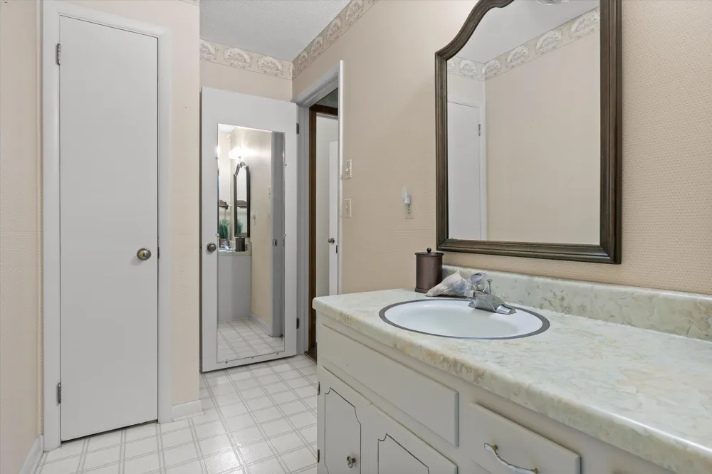 2558 Boston Branch Circle Signal Mountain, TN 37377