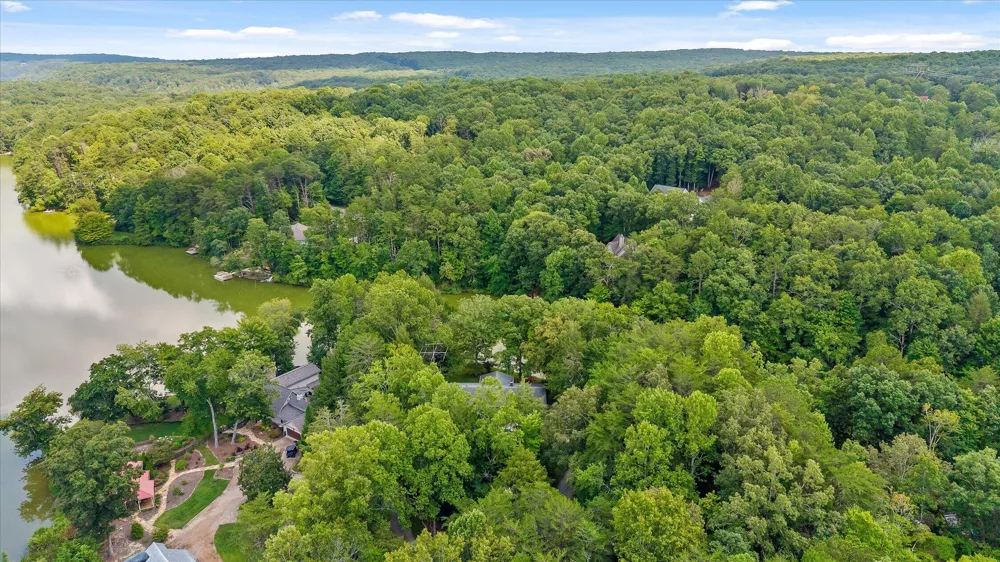 2558 Boston Branch Circle Signal Mountain, TN 37377