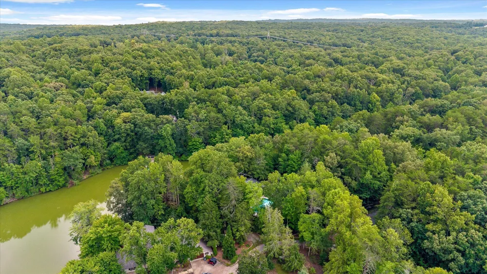 2558 Boston Branch Circle Signal Mountain, TN 37377