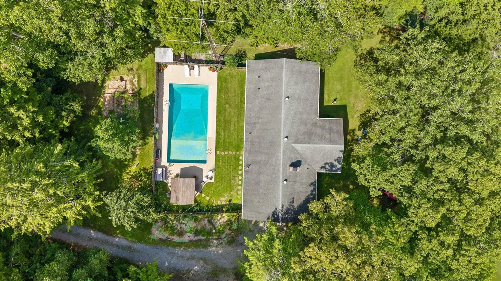 2558 Boston Branch Circle Signal Mountain, TN 37377