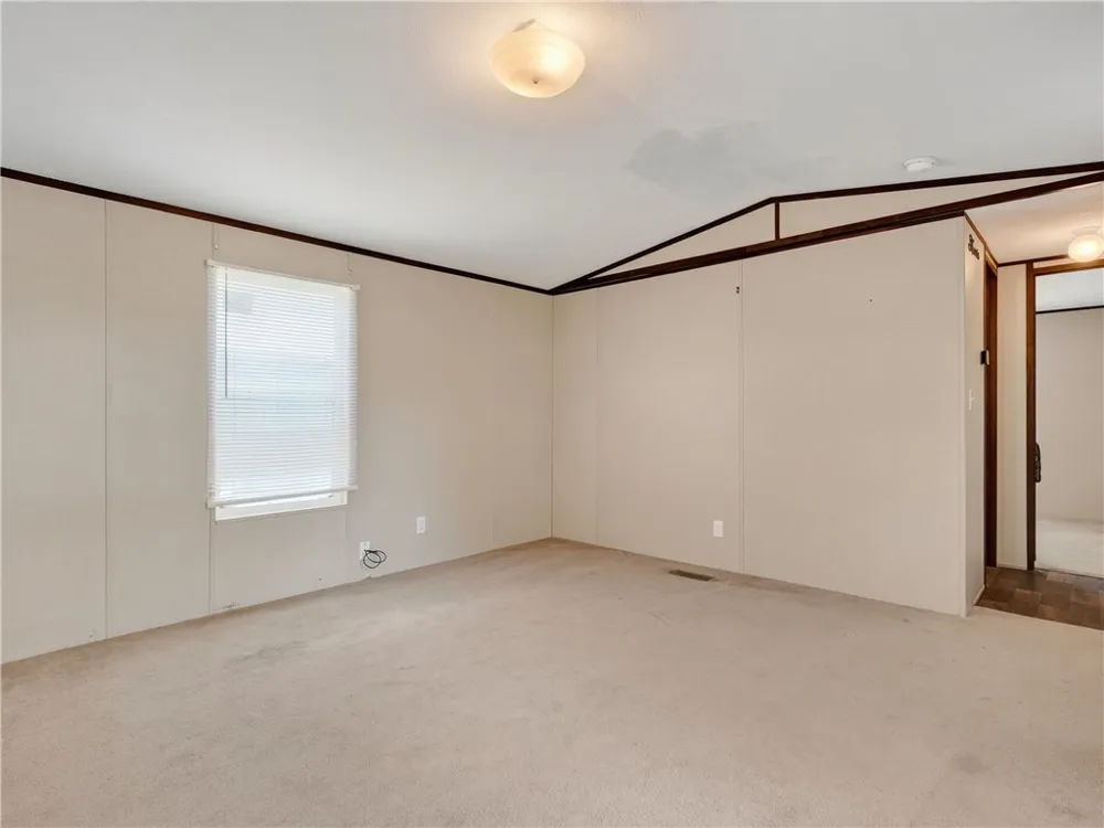907 10th Street Fulton, TX 78358