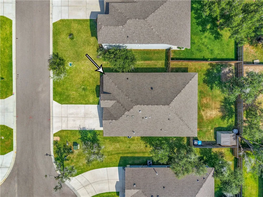 121 Antigua Drive Rockport, TX 78382