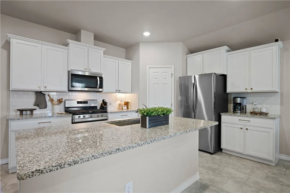 121 Antigua Drive Rockport, TX 78382