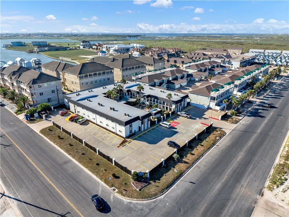 14921 Windward Drive #211 Corpus Christi, TX 78418