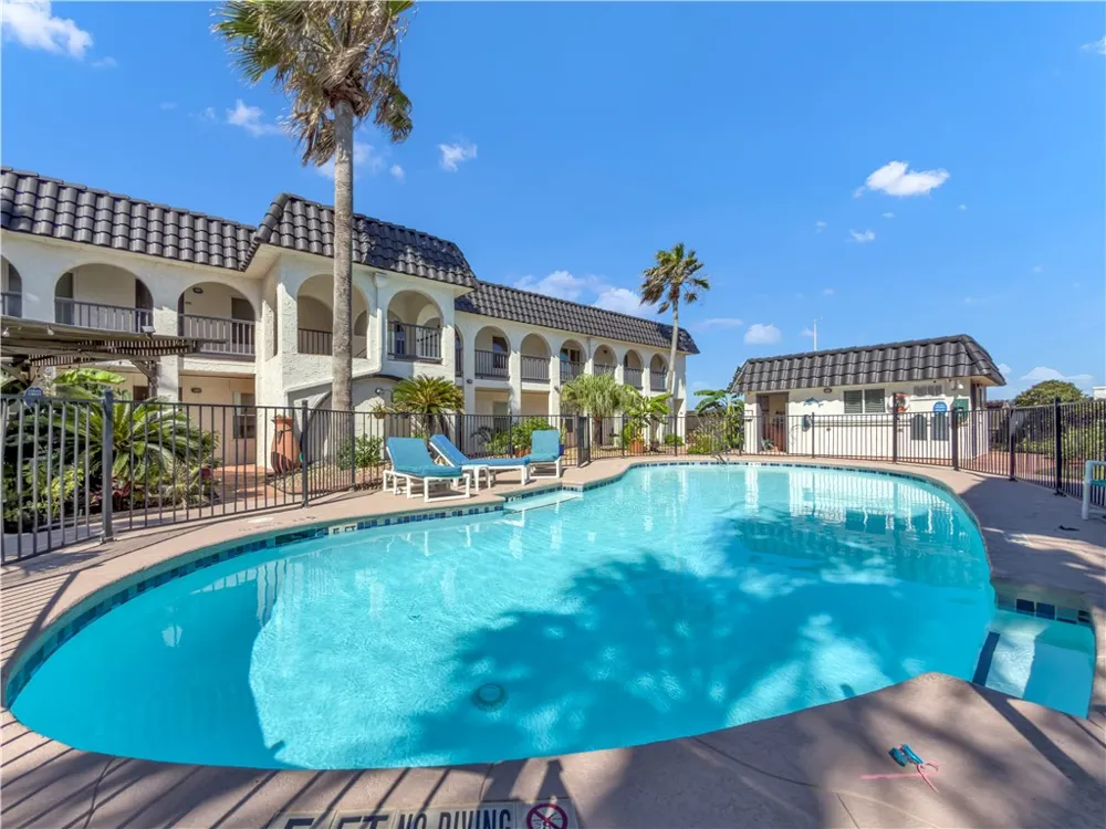 14921 Windward Drive #211 Corpus Christi, TX 78418