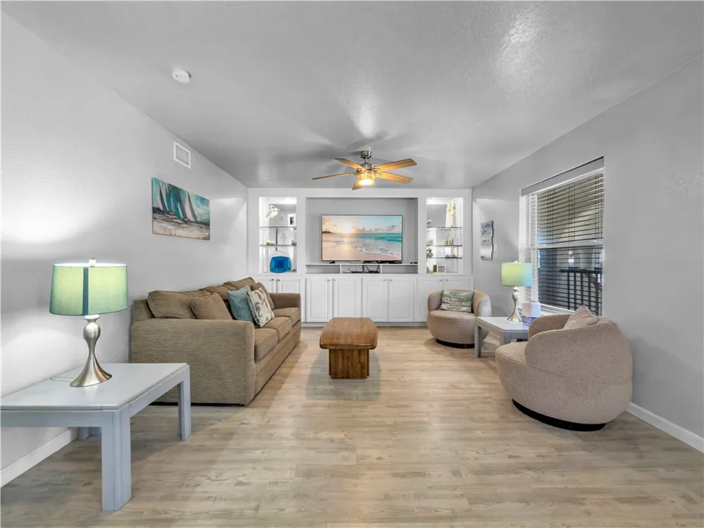 14921 Windward Drive #211 Corpus Christi, TX 78418