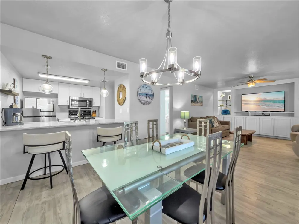 14921 Windward Drive #211 Corpus Christi, TX 78418