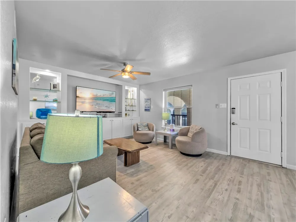 14921 Windward Drive #211 Corpus Christi, TX 78418