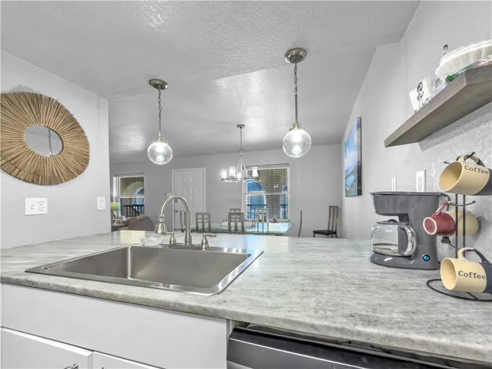 14921 Windward Drive #211 Corpus Christi, TX 78418