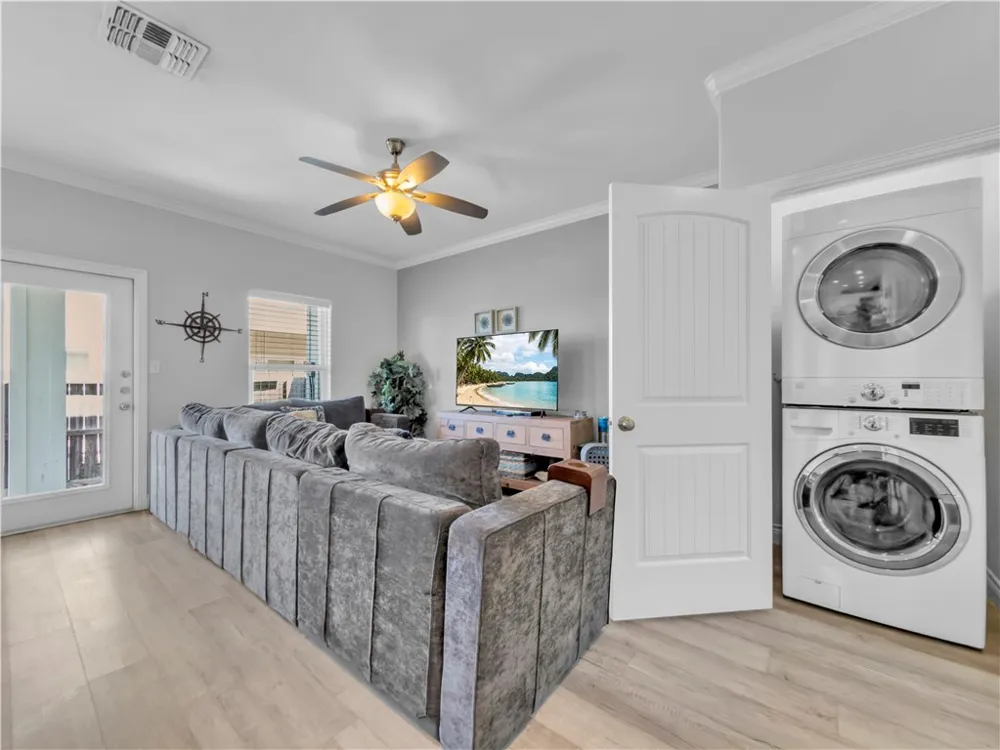 14806 Robla Drive Corpus Christi, TX 78418