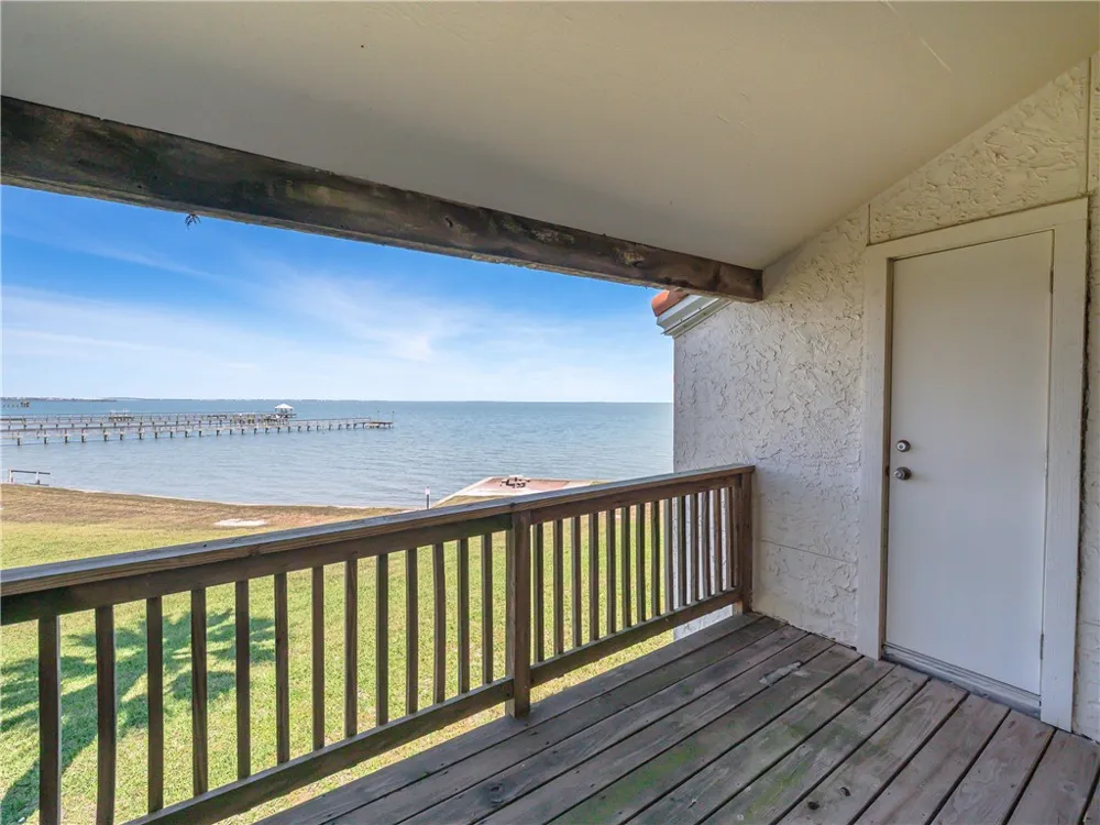 620 S Fulton Beach #708 Rockport, TX 78382