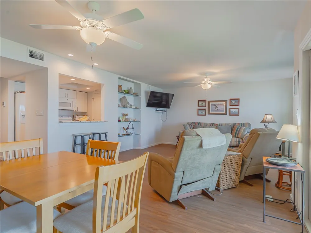 620 S Fulton Beach #708 Rockport, TX 78382