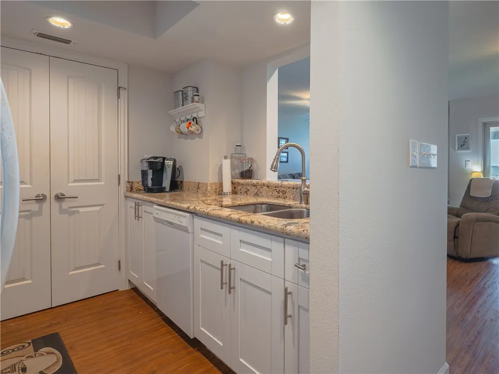 620 S Fulton Beach #708 Rockport, TX 78382