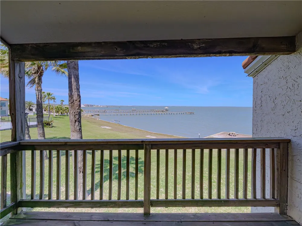 620 S Fulton Beach #708 Rockport, TX 78382