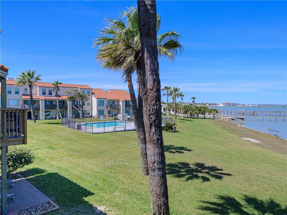 620 S Fulton Beach #708 Rockport, TX 78382