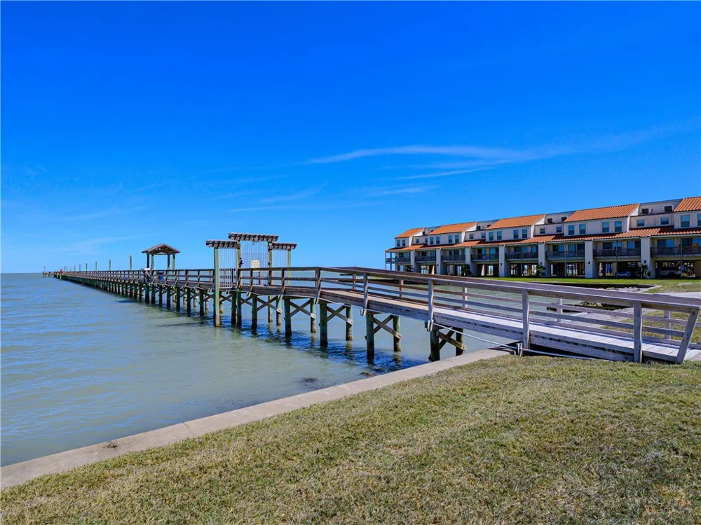 620 S Fulton Beach #708 Rockport, TX 78382