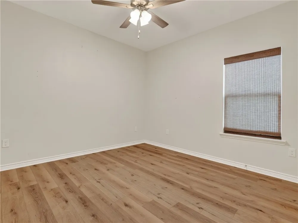 140 Lavaca Circle Rockport, TX 78382