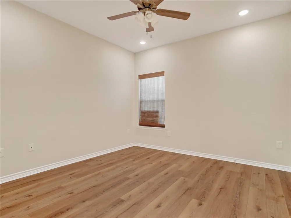 140 Lavaca Circle Rockport, TX 78382