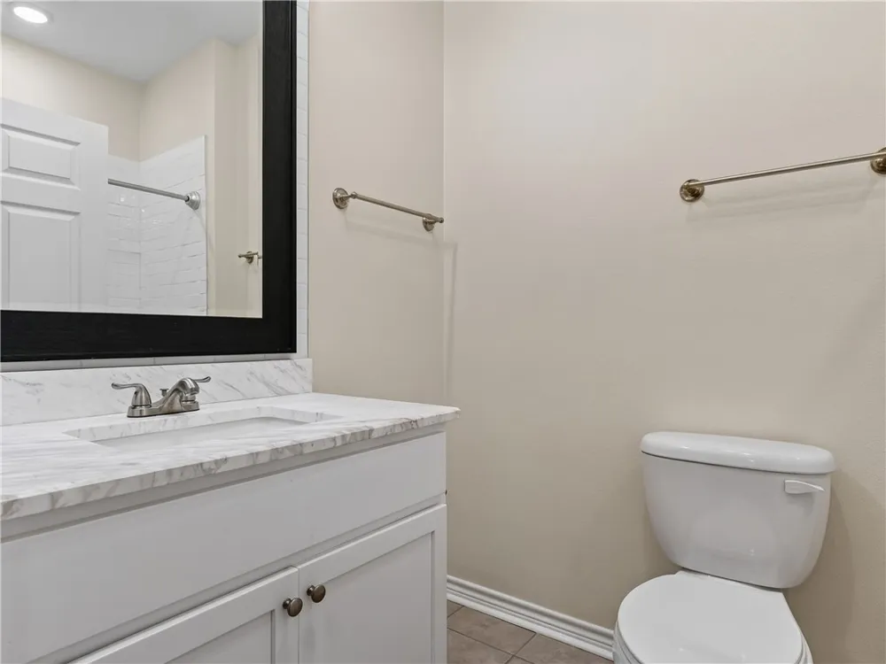 140 Lavaca Circle Rockport, TX 78382