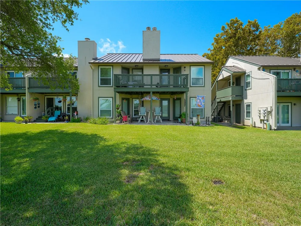 302 Saint Andrews Street #F202 Rockport, TX 78382