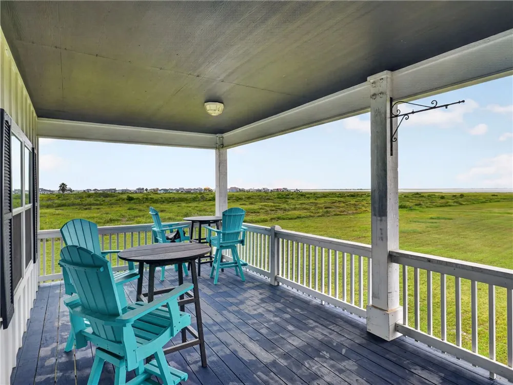 1504 Cape Velero Drive Rockport, TX 78382