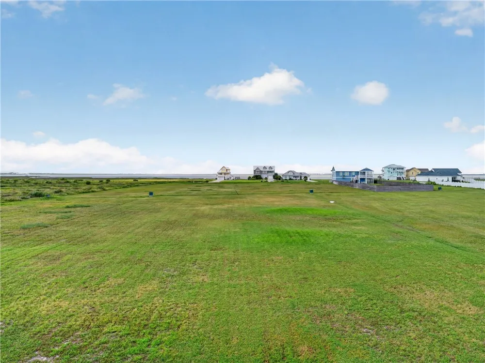 1504 Cape Velero Drive Rockport, TX 78382