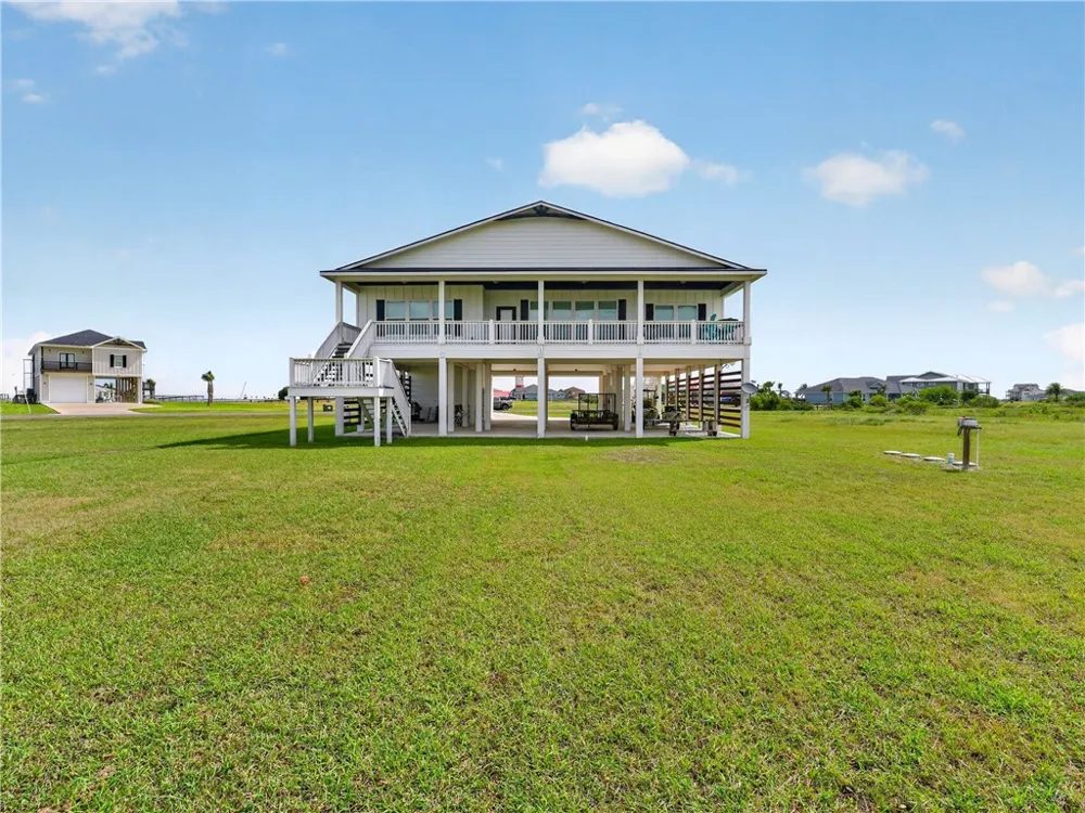1504 Cape Velero Drive Rockport, TX 78382