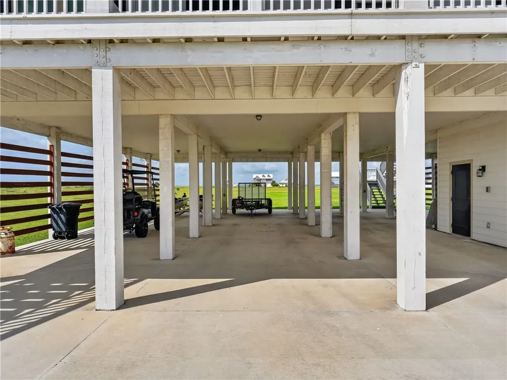1504 Cape Velero Drive Rockport, TX 78382