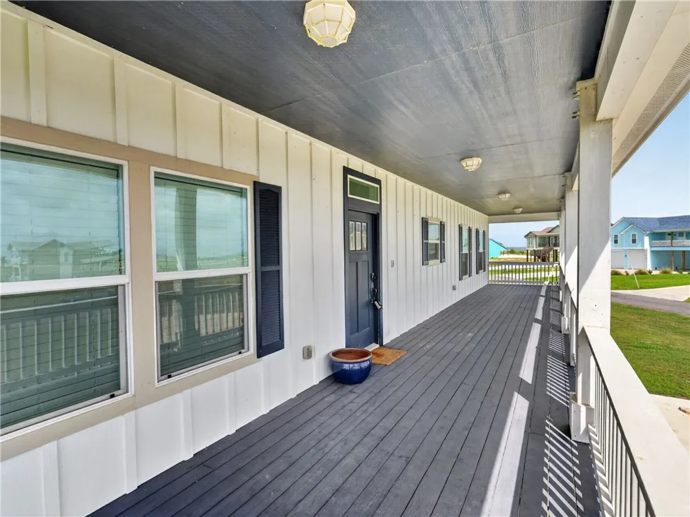 1504 Cape Velero Drive Rockport, TX 78382