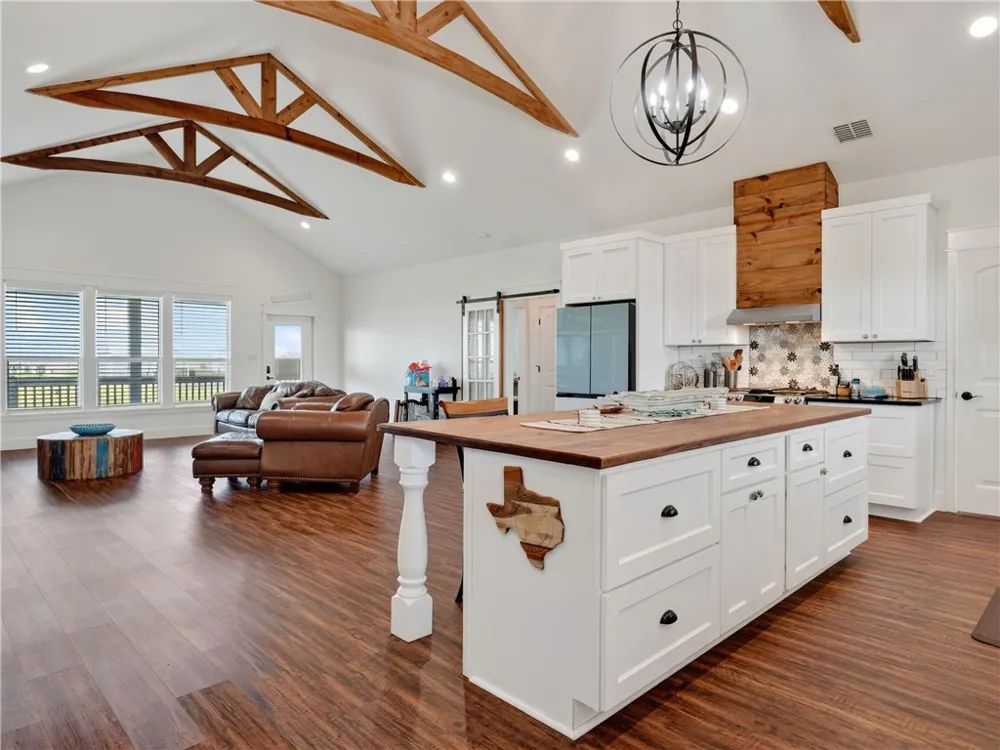 1504 Cape Velero Drive Rockport, TX 78382