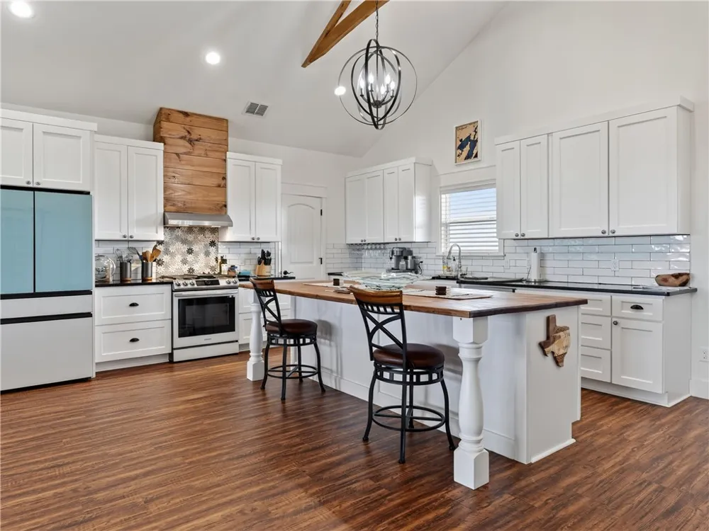 1504 Cape Velero Drive Rockport, TX 78382