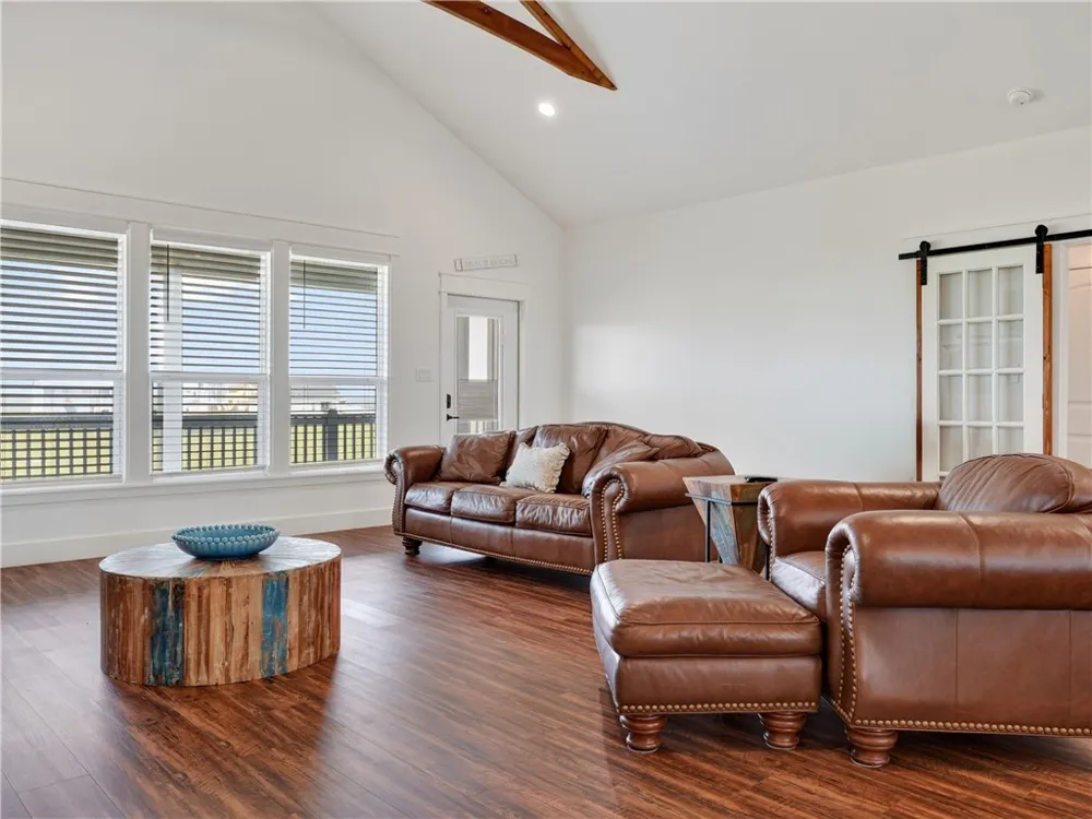 1504 Cape Velero Drive Rockport, TX 78382