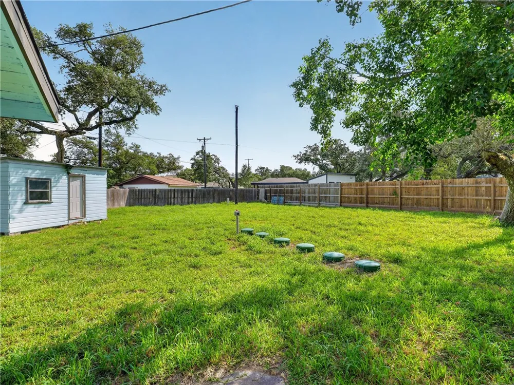 109 Palm Street Rockport, TX 78382