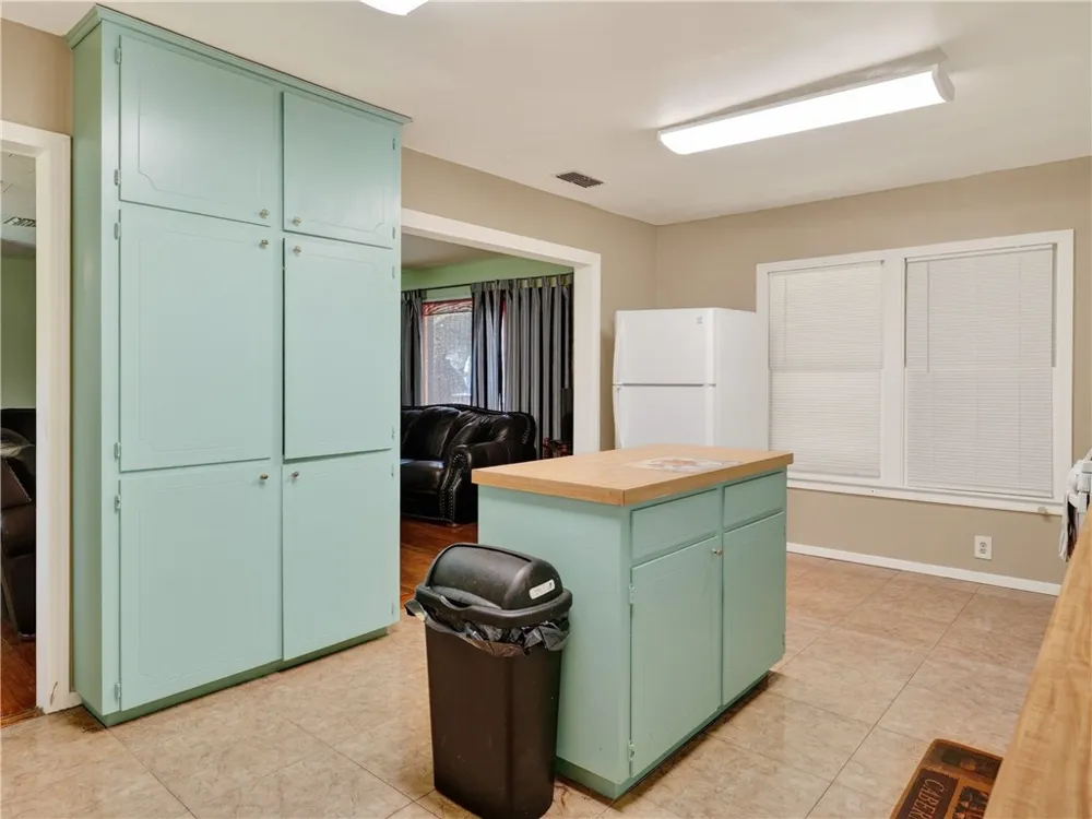 109 Palm Street Rockport, TX 78382