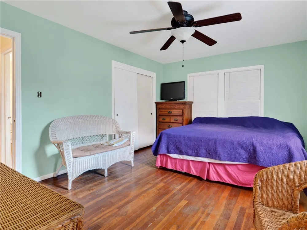 109 Palm Street Rockport, TX 78382
