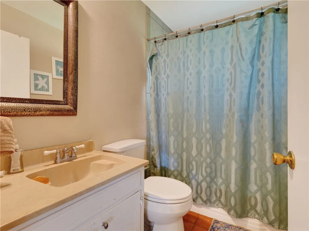 109 Palm Street Rockport, TX 78382