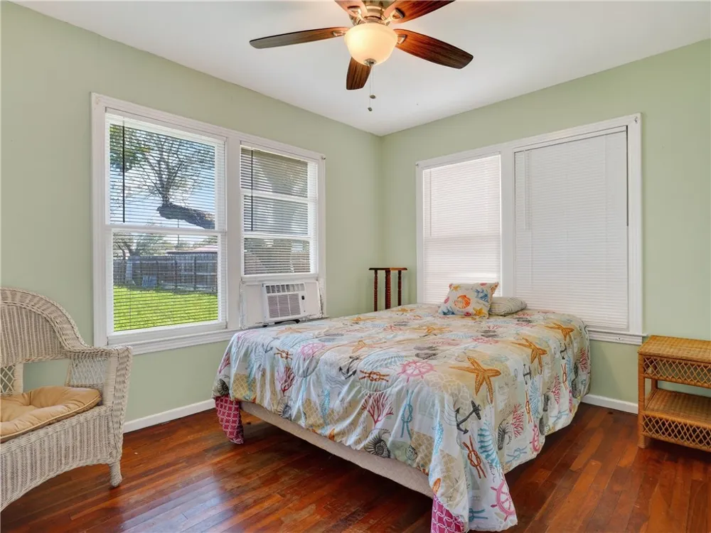 109 Palm Street Rockport, TX 78382
