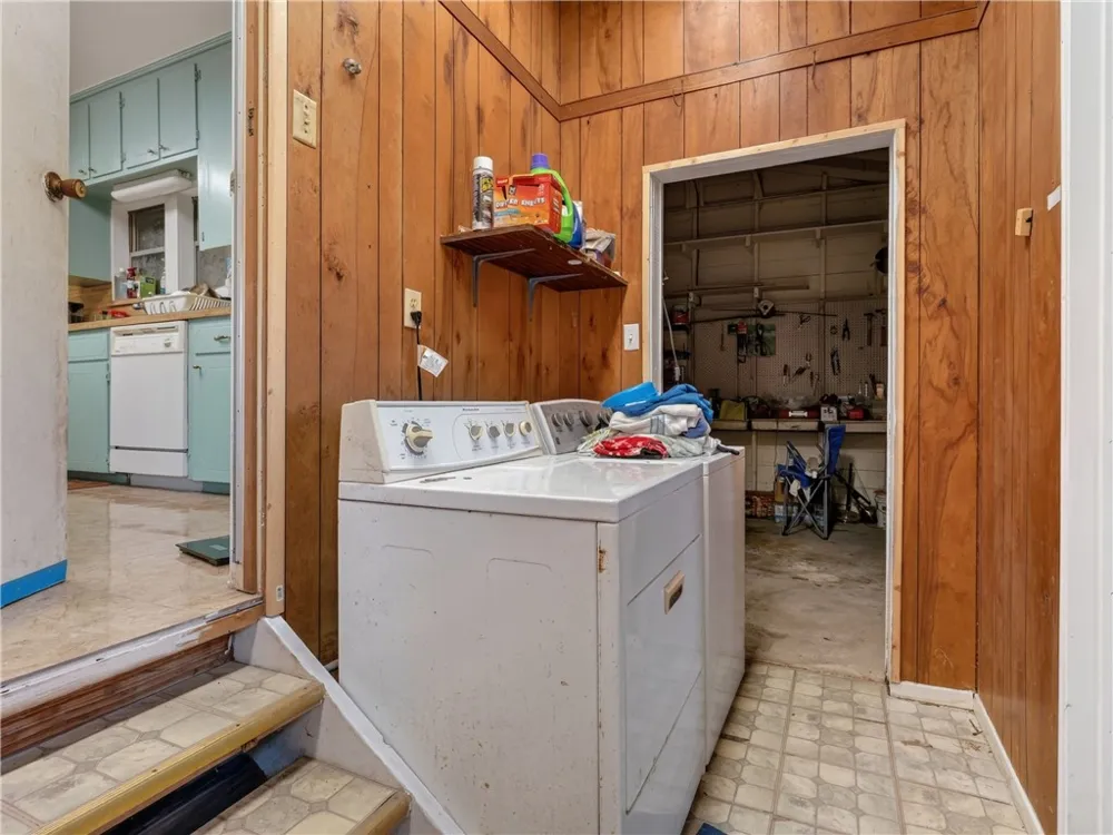 109 Palm Street Rockport, TX 78382