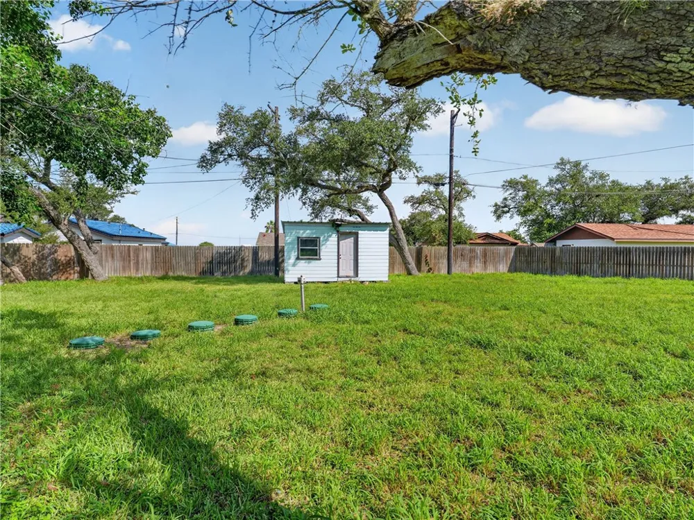 109 Palm Street Rockport, TX 78382